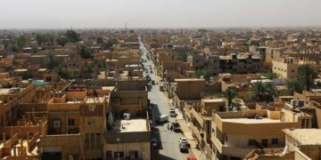 جماعات إيرانية تختفي وتظهر في البوكمال