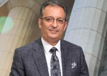 إبراهيم حسين يكتب.. ملالي طهران و”كلب دمشق”