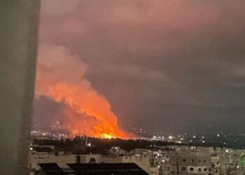 قصف إسرائيلي على اللاذقية.. النظام يردّ في إدلب