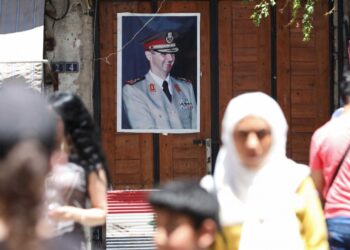 هل تستبدل روسيا “الأسد” بشخص أكثر ولاء؟