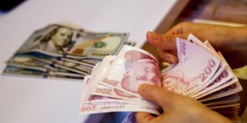 سعر صرف الدولار واليورو مقابل الليرة التركية