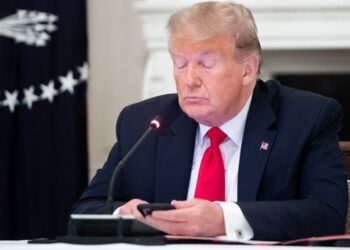 ترامب محظور على فيسبوك لمدة أسبوعين