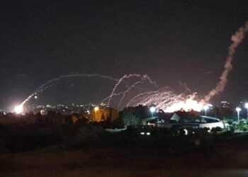 هزّ دمشق.. أول هجوم إسرائيلي بعد تعهّد إيران للأجواء