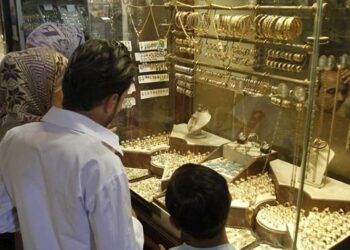 انهيار جديد يضرب الليرة السورية.. وارتفاع في سعر الذهب