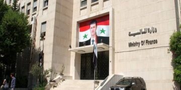 حكومة النظام تحجز على أموال موظفين في بلدية دير الزور