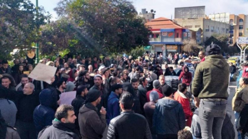 لأنها “معارضة”.. النظام يفصل معلمة من السويداء