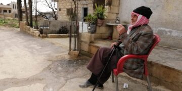 في اليوم الدولي للمسنين.. تفاصيل برس تفتح ملف المسنين في شمال سوريا