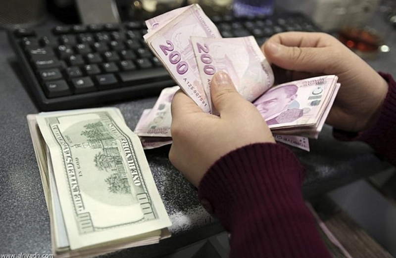 تراجع جديد تسجله الليرة التركية.. هذه أسعار صرف الاثنين