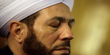 الموت يفجع “مفتي البراميل”