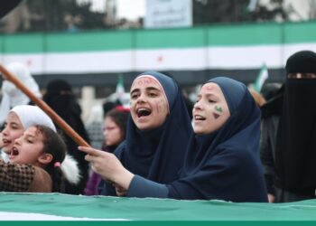 “الشؤون السياسية” تدعو الفصائل للرد على نظام الأسد وإيران