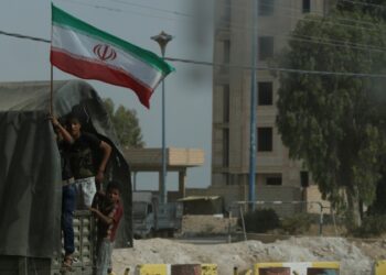 إيران تخلي العديد من قواعدها في سوريا.. ومصدر إسرائيلي يكشف السبب