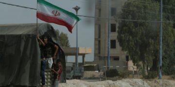 إيران تخلي العديد من قواعدها في سوريا.. ومصدر إسرائيلي يكشف السبب