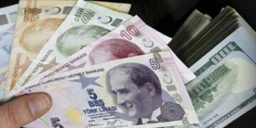 هبوط جديد في قيمة الليرة التركية