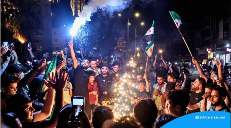 بينما يعارضون إسرائيل.. يحتفل السوريون في إدلب بمقتل نصر الله