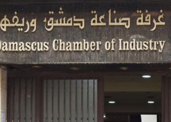 بذريعة إعادة تشغيلها واستثمارها .. صناعة النظام تطرح منشآت متضررة على إيران