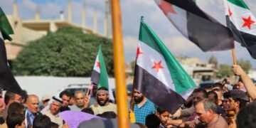 مظاهرة أمام مقر وزارة دفاع “المؤقئة”