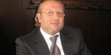 وفاة شريك رامي مخلوف بظروف غامضة