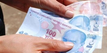 سعر صرف الليرة التركية أمام الدولار الأمريكي وباقي العملات