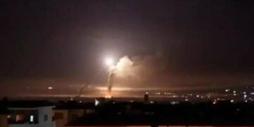 قصف إسرائيلي يستهدف مواقع عسكرية شرقي حلب