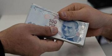 الليرة التركية تهوي مجدداً أمام باقي العملات.. أسعار صرف الثلاثاء