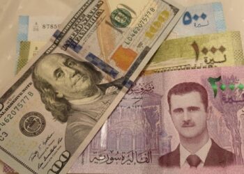 الليرة السورية تهوي مجدداً أمام الدولار الأمريكي.. أسعار صرف الخميس
