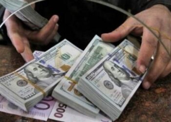 في تداولات اليوم الأربعاء.. تحسن طفيف لليرة التركية وتأرجح الليرة السورية مقابل الدولار