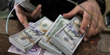 في تداولات اليوم الأربعاء.. تحسن طفيف لليرة التركية وتأرجح الليرة السورية مقابل الدولار