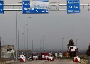 “كمقصد أخير”.. وزارة النقل في حكومة النظام تعفي الشاحنات اللبنانية من رسوم العبور