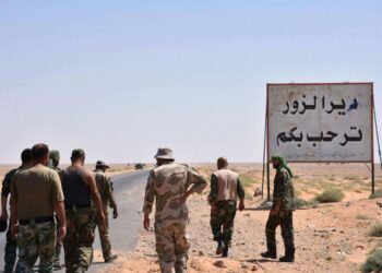 “بكامل أسلحتهم”.. فرار مجموعة عناصر من الميليشيات الإيرانية شرقي دير الزور