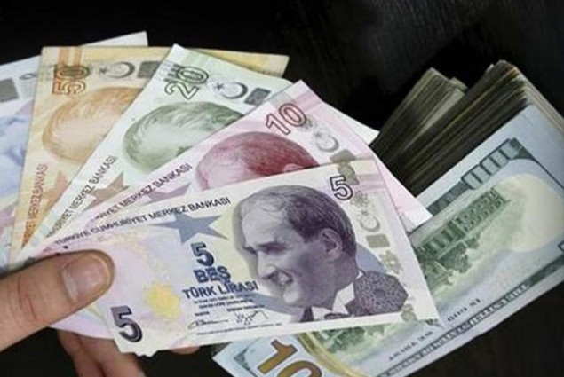 انهيار جديد يضرب الليرة التركية