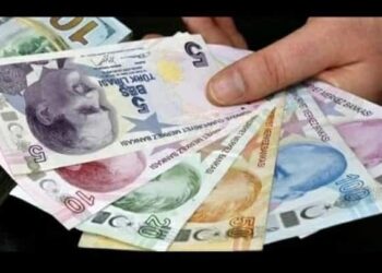 هبوط جديد في قيمة الليرة التركية مقابل الدولار الأمريكي