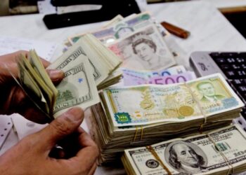 الخميس.. سعر صرف الليرة السورية أمام الدولار الأمريكي وباقي العملات