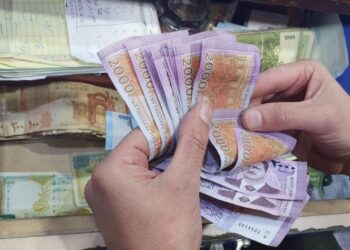 الجمعة.. أسعار صرف الليرتين السورية والتركية مقابل الدولار الأمريكي