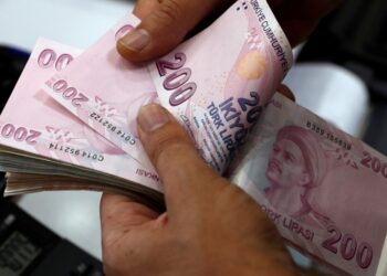تحديث.. أسعار صرف الليرة التركية في تداولات اليوم الاثنين