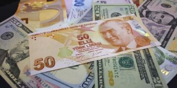 سعر جديد لليرتين السورية والتركية مقابل الدولار صباح اليوم الإثنين