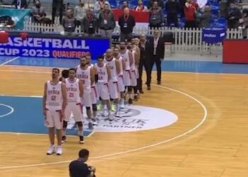 القصة الكاملة لعزف النشيد الإيراني في مباراة لمنتخب النظام (فيديو)