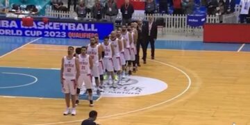 القصة الكاملة لعزف النشيد الإيراني في مباراة لمنتخب النظام (فيديو)
