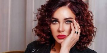 مصدر في نقابة الفنانين لـ تفاصيل برس: تم طرد سلاف فواخرجي من النقابة