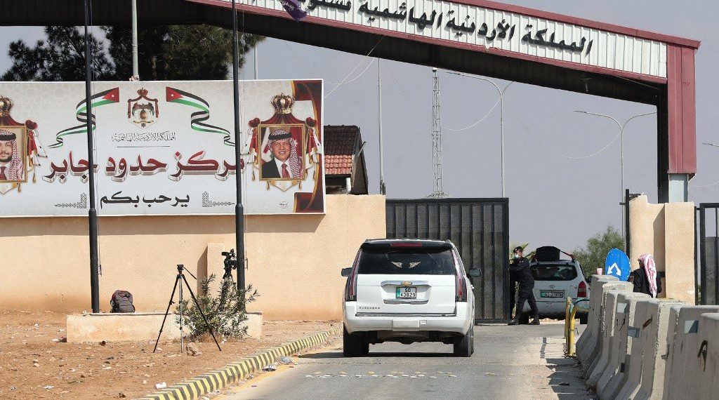 الأردن يسمح لمواطنيه بالسفر إلى سوريا دون موافقة مسبقة