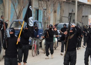 فرنسا تعتقل جندياً سابقاً بتهمة الانضمام إلى “جماعة جهادية” في سوريا