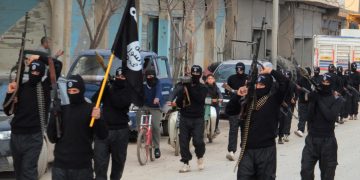 فرنسا تعتقل جندياً سابقاً بتهمة الانضمام إلى “جماعة جهادية” في سوريا