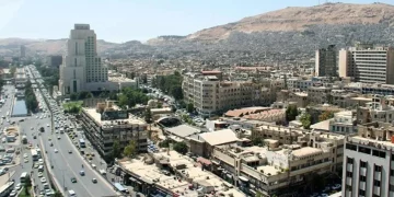 فرص الاقتصاد السوري بعد رفع العقوبات.. خبراء لـ”تفاصيل برس”: جذب للاستثمارات الأجنبية والخليجية وأموال المغتربين