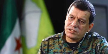 “مرحلة جديدة من السياسة والسلام”: مظلوم عبدي يرحّب بقرار حلّ حزب العمال الكردستاني
