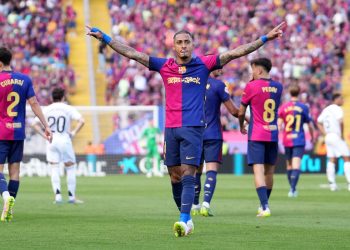 برشلونة يحسم الكلاسيكو أمام ريال مدريد ويقترب من لقب الليغا