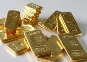 قفزات الذهب عبر عقود.. ما الذي يخفيه اللمعان؟