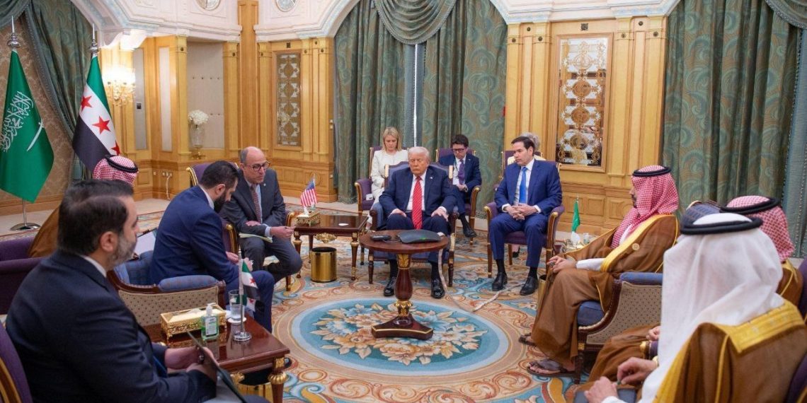 بيان للخارجية الأمريكية بخصوص لقاء ترامب والشرع ورفع العقوبات عن سوريا