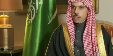 الخارجية السعودية ترحب برفع العقوبات عن سوريا وتؤكد دعمها الكامل للمرحلة المقبلة