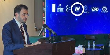 طرطور آل الأسد.. حيدرة بهجت سليمان يرعى مؤتمر “نهضة تك” على عين وزارة الاتصالات