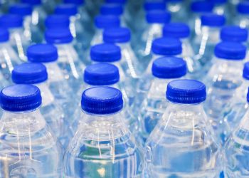وزارة الاقتصاد والصناعة تفتح الباب أمام ترخيص معامل الفلترة وتعبئة المياه