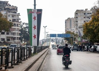 أيهما أولى ضبط التكاليف أم الأسواق؟.. خبير لـ”تفاصيل برس” الاعتماد على التعاملات المالية الرقمية